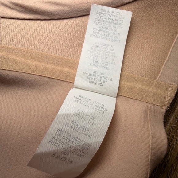 Aerie Smoothez Bra-ish Wireless Bralette Large Nude Sands Seamless Comfort Bra - Picture 9 of 13